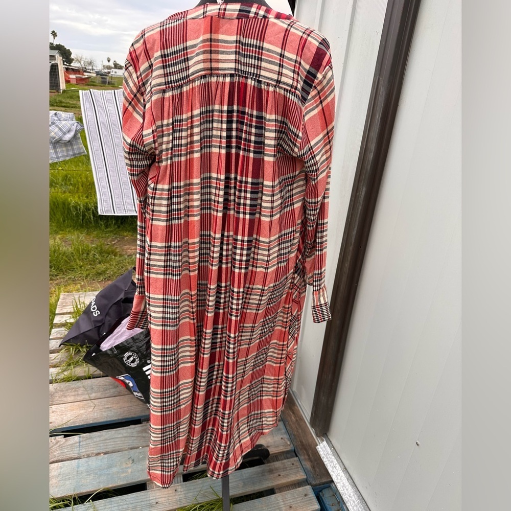 FREE PEOPLE LORALEI SHIRT WOMENS SMALL /PETITE Red Plaid Shirt - Picture 5 of 12